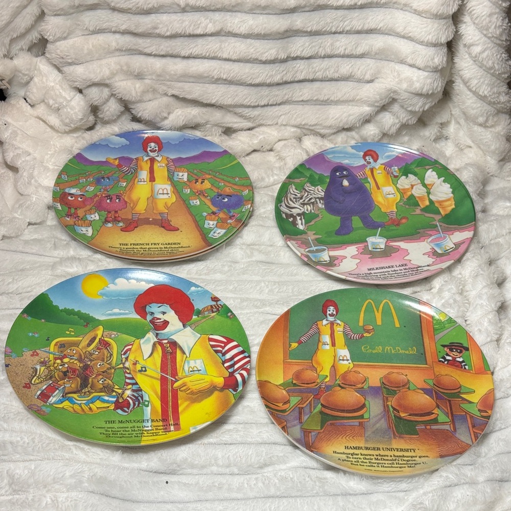 1989 Vintage McDonald's Collector Plates Set - Ronald McDonald Artwork